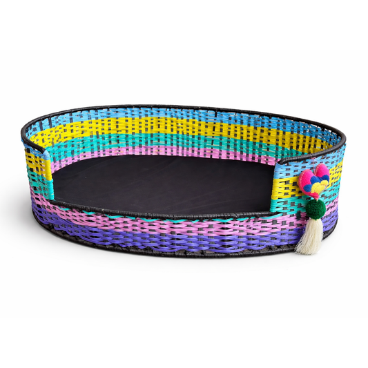 Vista frontal de cama Cochitta Tulum multicolor