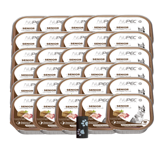 Conjunto de charolas NUPEC Senior en varias filas, junto a un rollo negro con huellas.