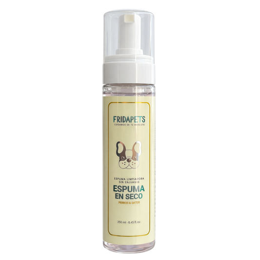 Espuma limpiadora sin enjuague Frida Pets, botella de 250 ml para perros y gatos