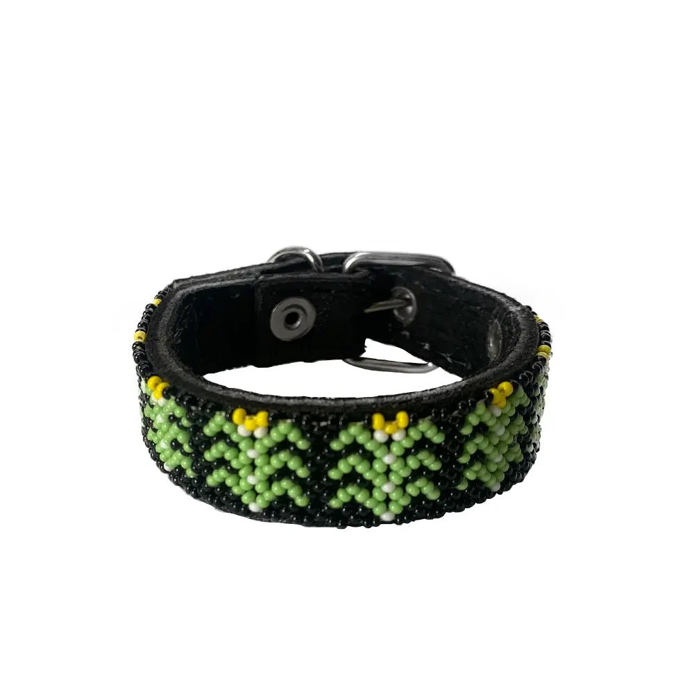 COLLAR ARTESANAL WIXARI PETS FLOR DE HIKURI (VERDE) XS - FridaPets - Perro y gato - Guardarropa - FridaPets